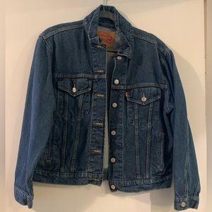 Levi’s Jean Jacket fitted
